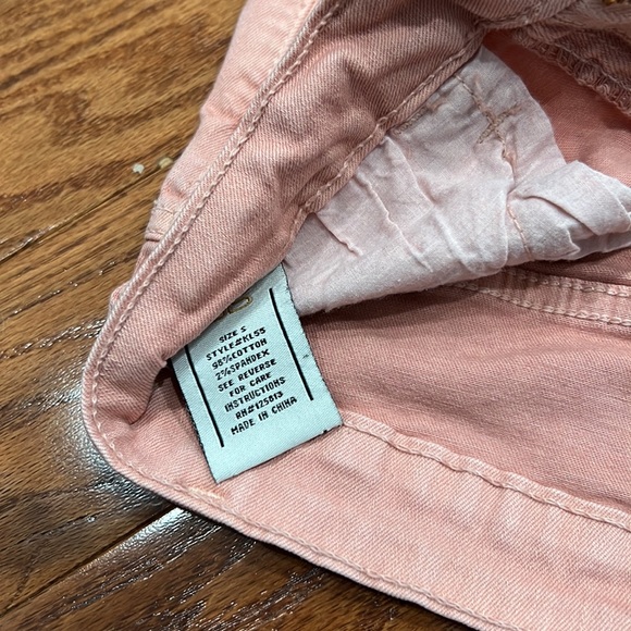 Jean shorts. - Picture 3 of 4